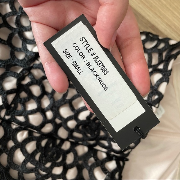 BNWT Romeo & Juliet Couture Black Lace Dress - Picture 4 of 6